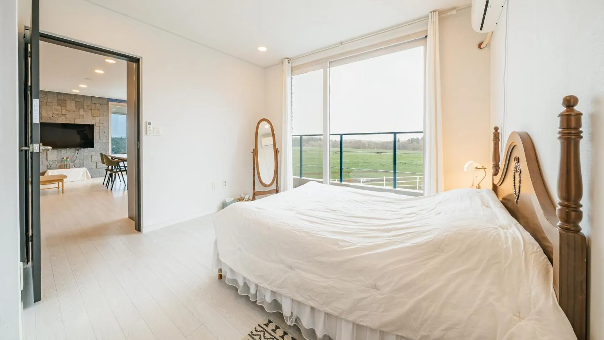 Pony Jeju Villa Holiday home